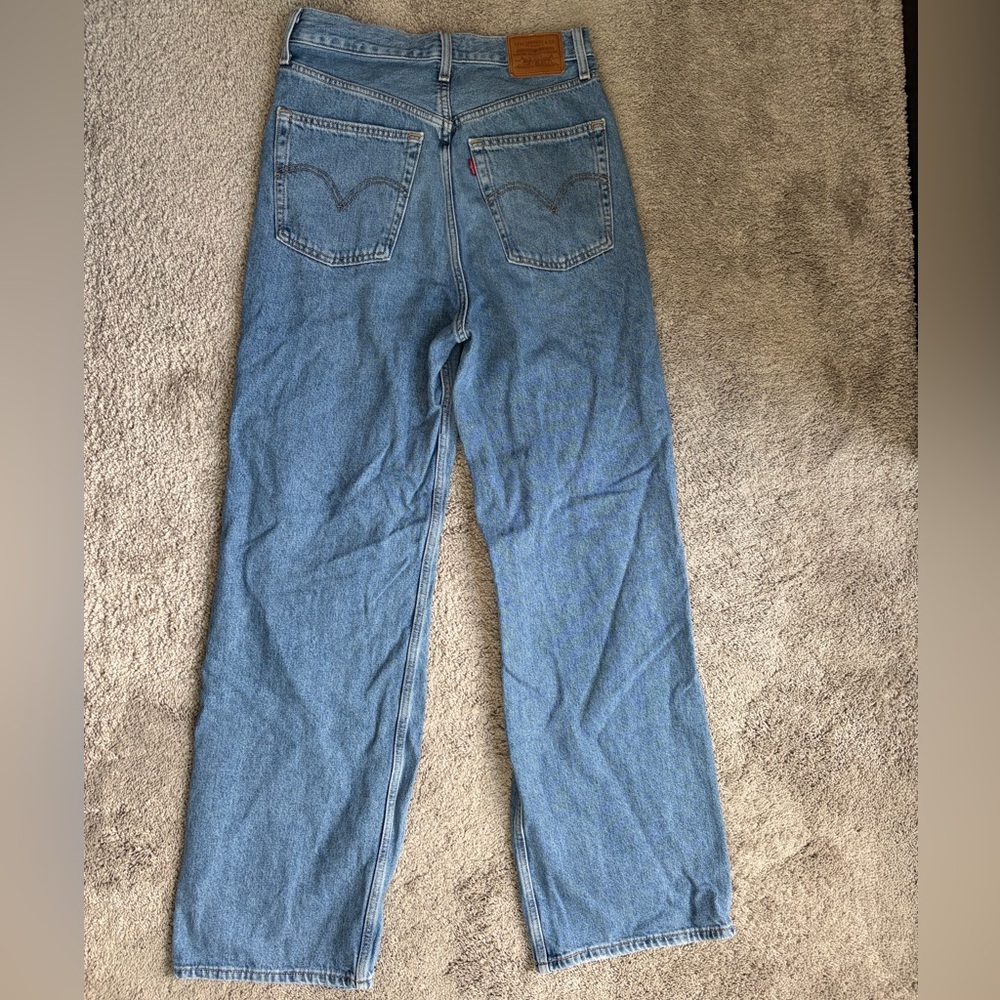 Levi's women’s High Loose  Straight-Leg Jeans